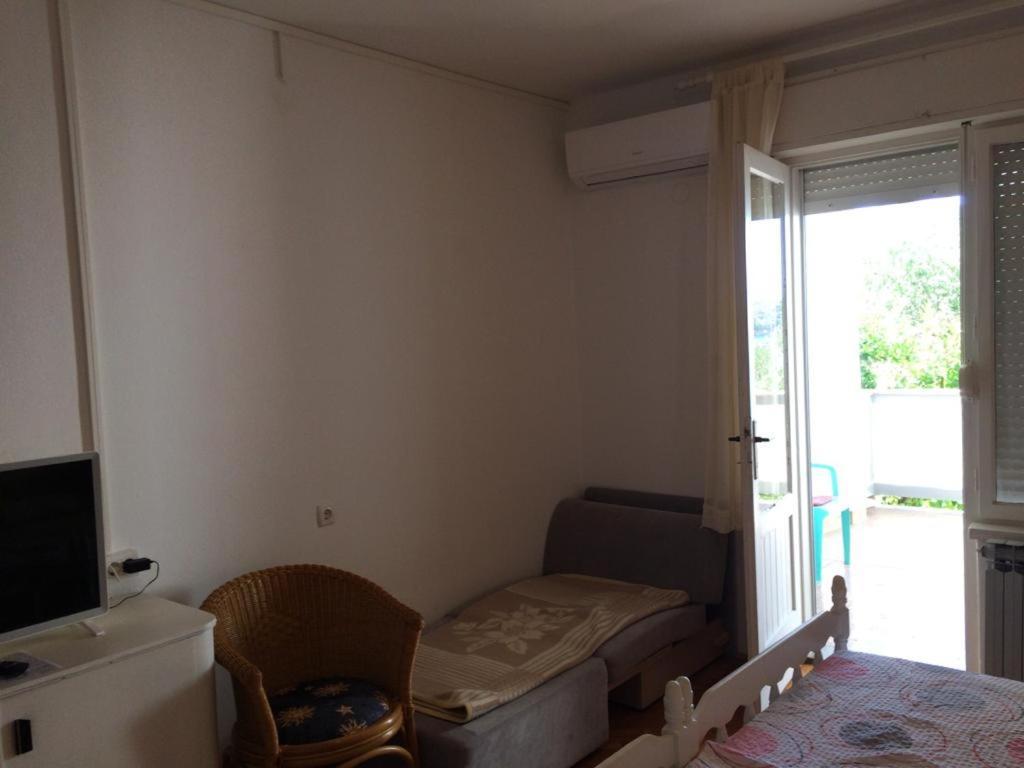 Apartman I Sobe Marijana ราบ ภายนอก รูปภาพ